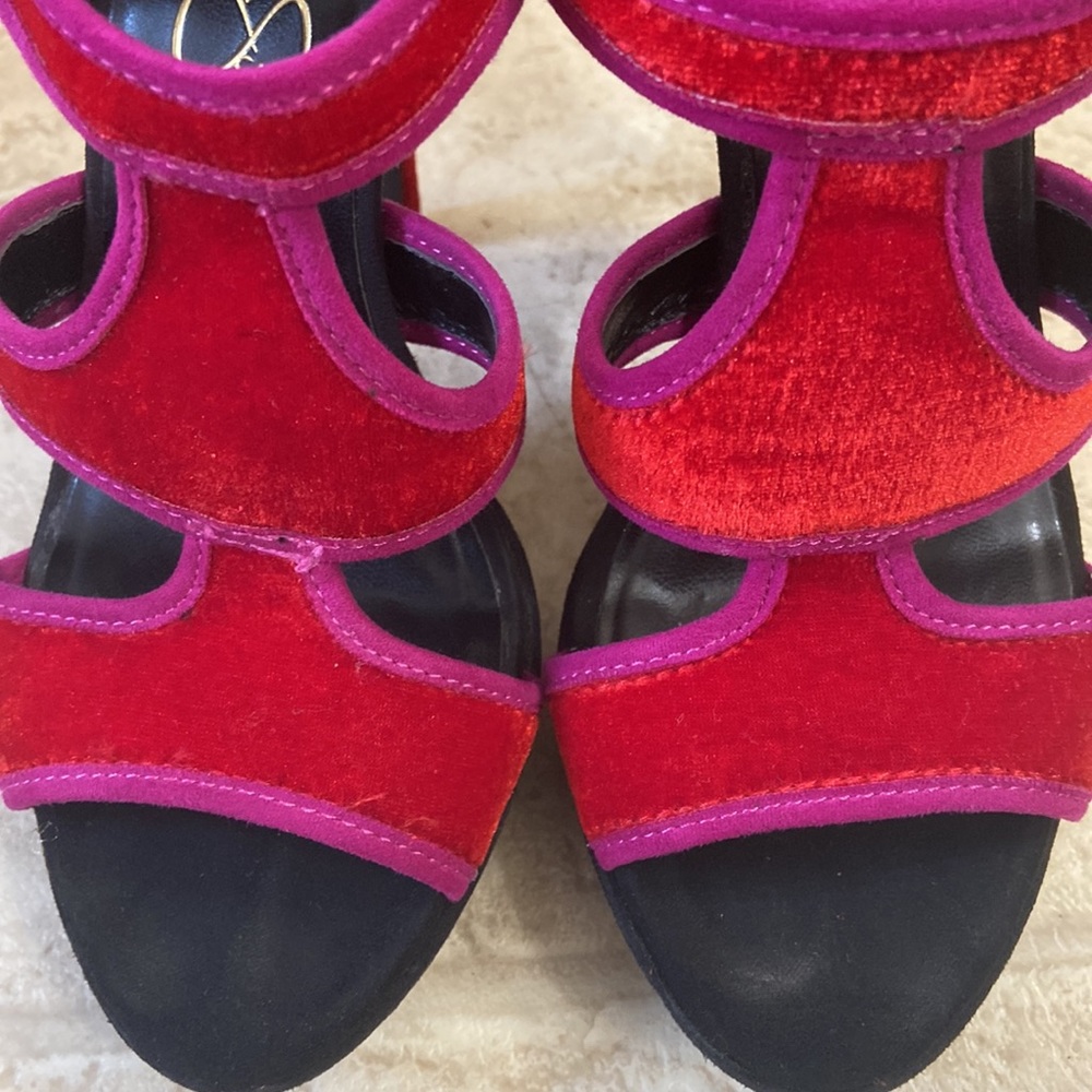 Jessica Simpson heels - Picture 3 of 6